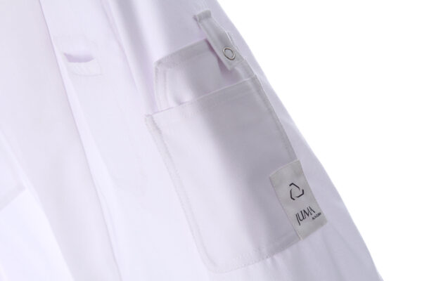 juma | wrap |-jacket | pockets | white | sustainable fashion | green fashion | recycled rpet fashion | sustainable design