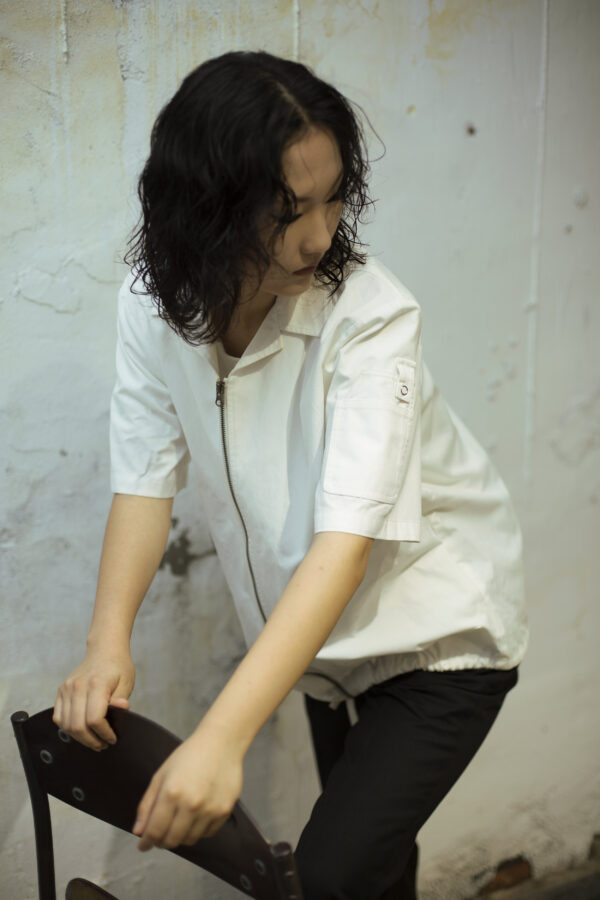 Juma | zip-up l shirt | white | sustainable fashion | green fashion | recycled rpet fashion | sustainable design