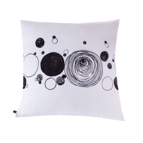 juma|W Suzhou| lin-lin|print| pillow |white| sustainable fashion | green fashion | recycled rpet fashion | sustainable design