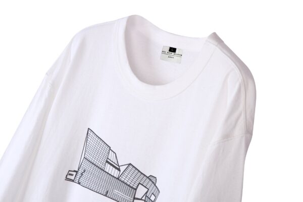 JUMA |  AKM| t-shirt | - White | sustainable fashion | green fashion | recycled rpet fashion | sustainable design