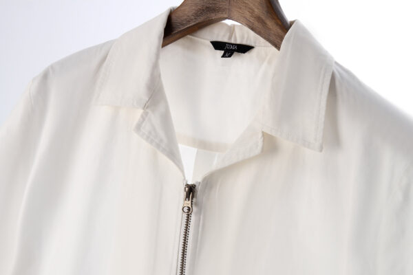 Juma | zip-up l shirt | white | sustainable fashion | green fashion | recycled rpet fashion | sustainable design