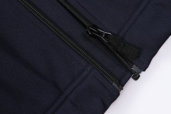 Juma | soft shell | jacket | navy blue | sustainable fashion | green fashion | recycled rpet fashion | sustainable design