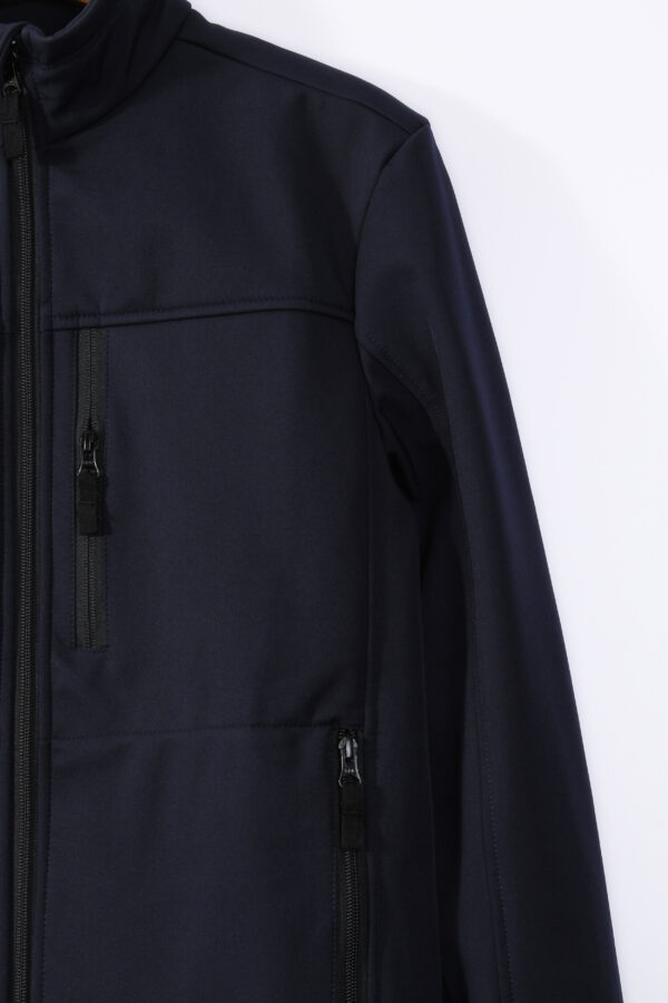 Juma | soft shell | jacket | navy blue | sustainable fashion | green fashion | recycled rpet fashion | sustainable design