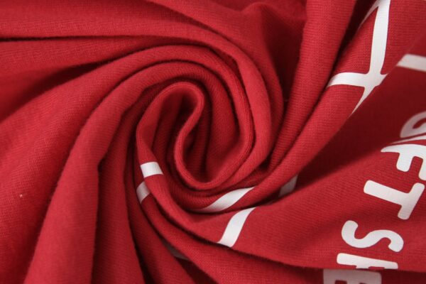 Juma | GIFT SPACE | PRINTED | TSHIRT | RED | sustainable fashion | green fashion | recycled rpet fashion | sustainable design