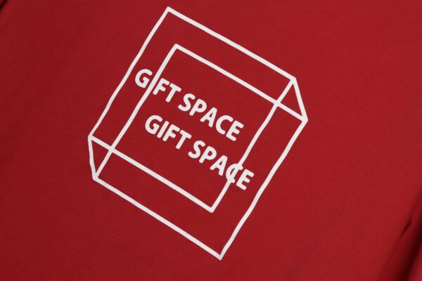 Juma | GIFT SPACE | PRINTED | TSHIRT | RED | sustainable fashion | green fashion | recycled rpet fashion | sustainable design