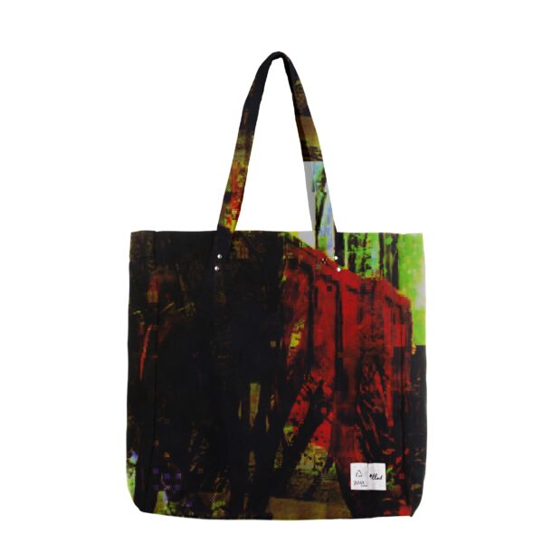 llnd | printed | tote | black | sustainable fashion | green fashion | recycled rpet fashion | sustainable design