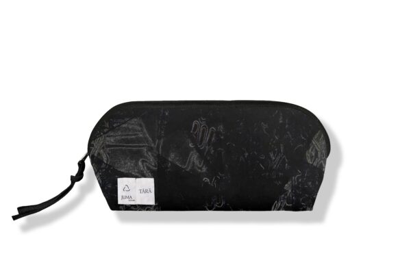 Juma | TARA | TRAVEL BAG | BLACK | sustainable fashion | green fashion | recycled rpet fashion | sustainable design