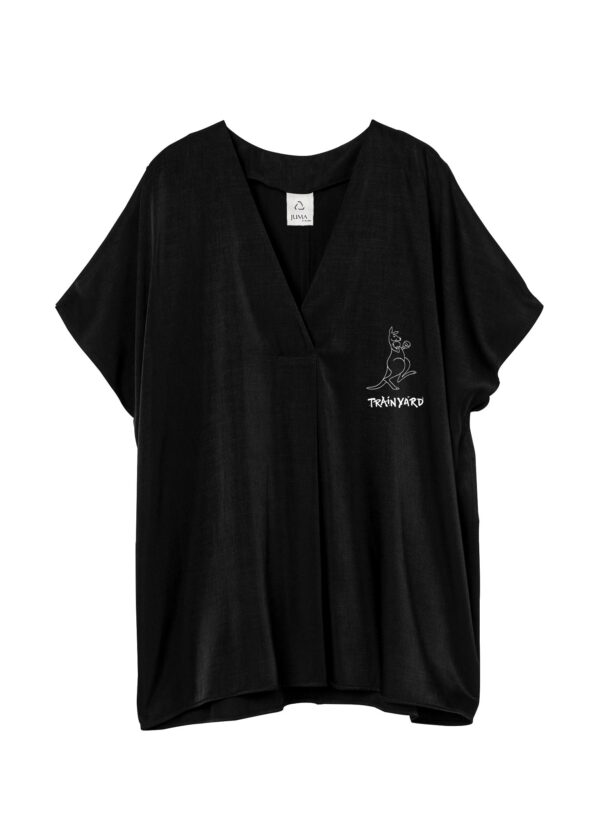 train yard | printed | kaftan | top | black | sustainable fashion | green fashion | recycled rpet fashion | sustainable design