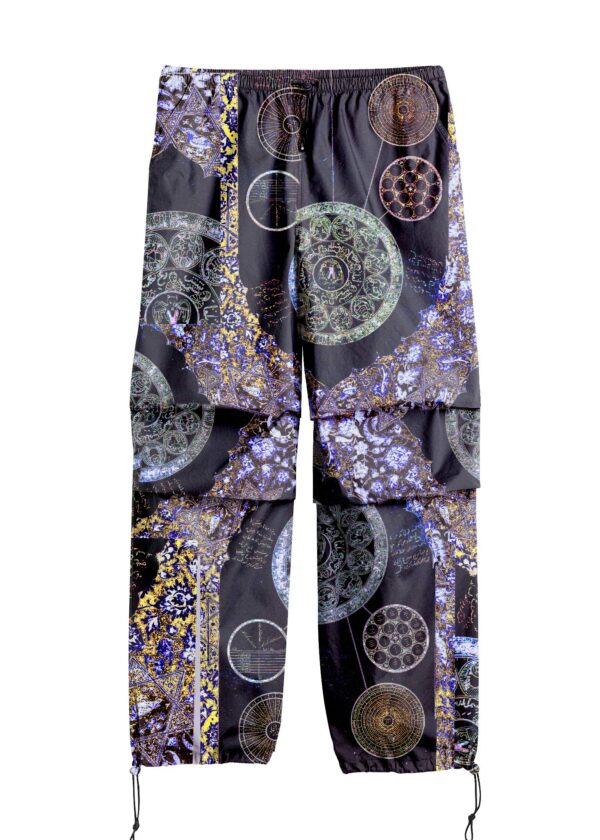 Yamza | printed | parachute pants | black | sustainable fashion | green fashion | recycled rpet fashion | sustainable design