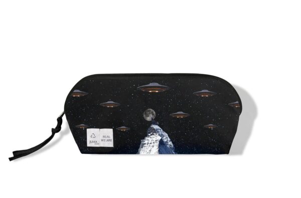 heal we are | ufo print | travel bag | black | sustainable fashion | green fashion | recycled rpet fashion | sustainable design