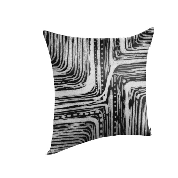 juma|shuhs |print| pillow |black and white| sustainable fashion | green fashion | recycled rpet fashion | sustainable design