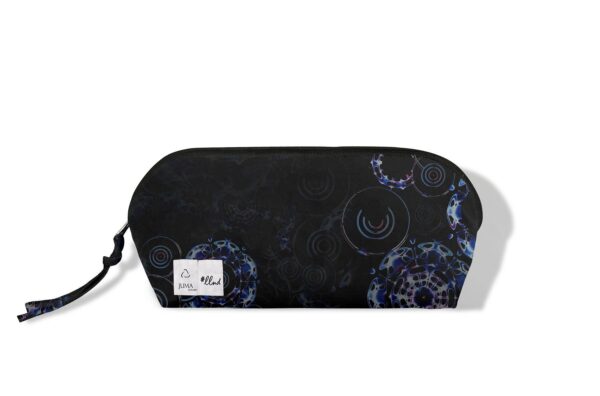 llnd | printed | travel bag | black | sustainable fashion | green fashion | recycled rpet fashion | sustainable design