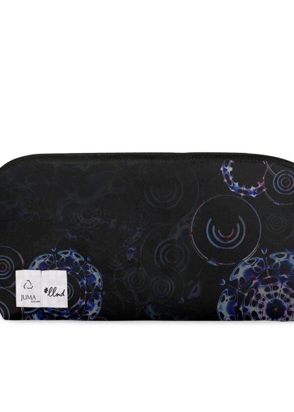 llnd | printed | travel bag | black | sustainable fashion | green fashion | recycled rpet fashion | sustainable design