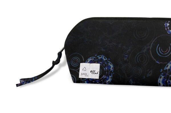 llnd | printed | travel bag | black | sustainable fashion | green fashion | recycled rpet fashion | sustainable design