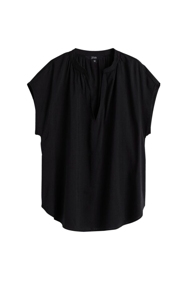 Juma | GATHERED | TOP | BLACK  | sustainable fashion | green fashion | recycled rpet fashion | sustainable design