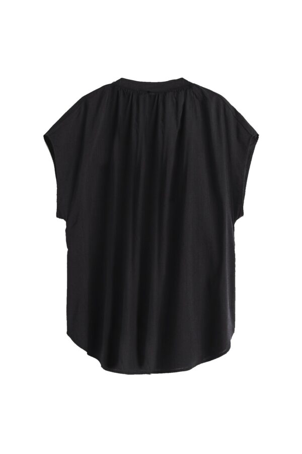 Juma | GATHERED | TOP | BLACK  | sustainable fashion | green fashion | recycled rpet fashion | sustainable design