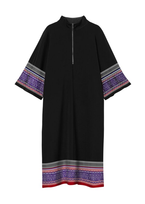 JUMA | YUNNAN | printed | zip-up | black | sustainable fashion | green fashion | recycled rpet fashion | sustainable design