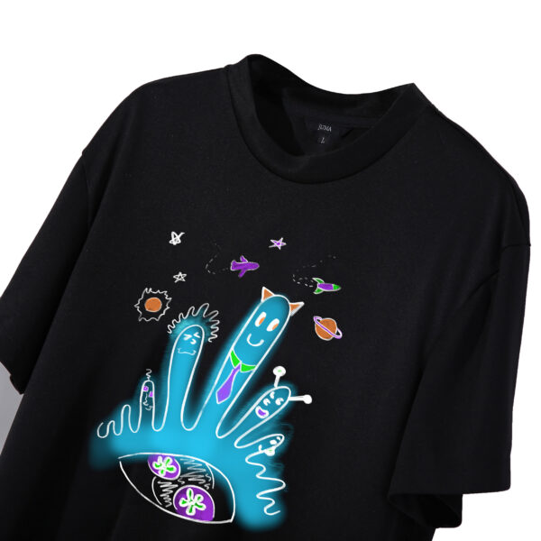 zb | fingers | t-shirt | black | sustainable fashion | green fashion | recycled rpet fashion | sustainable design