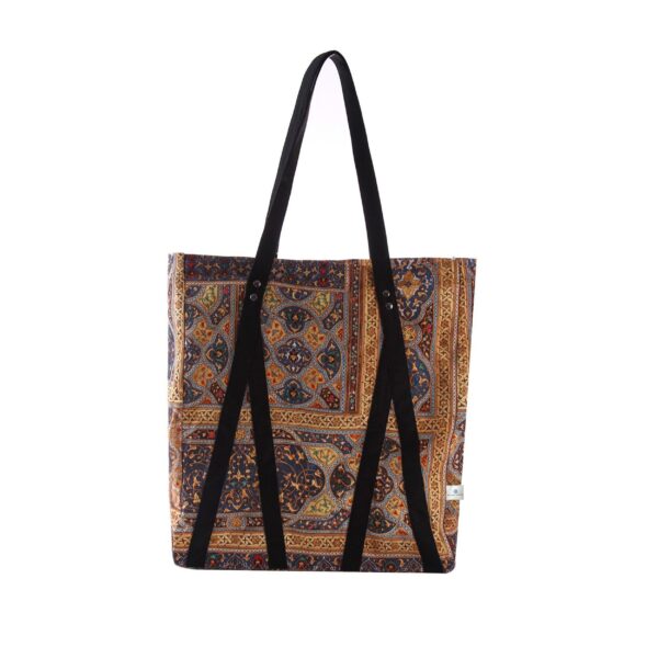 AGA KHAN MUSEUM X JUMA Shahnameh Tote Bag - 3 Recycled Water Bottles - Gold - Image 2